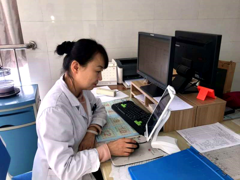 视频问诊+药品配送，患者足不出户就看上*疆新**这家医院大专家