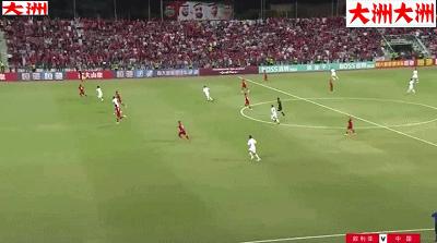 痛打“落水狗”，越南对中国足球“指指点点”，国足要争气了