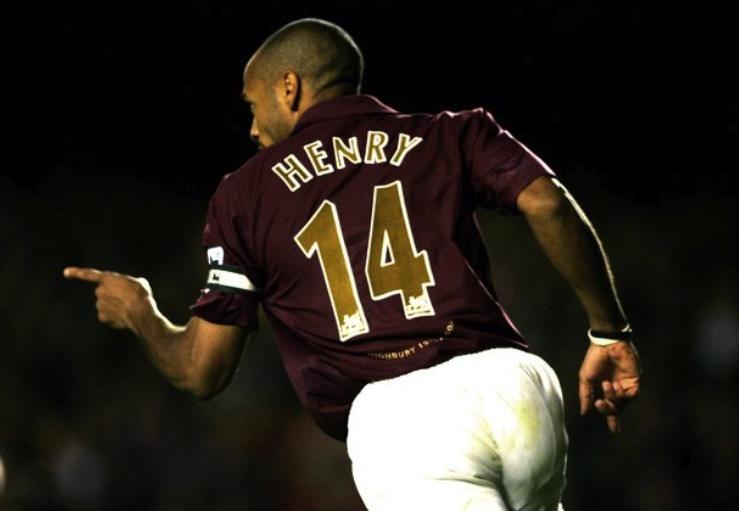 球星小罗和大罗,足坛冷门球衣号码