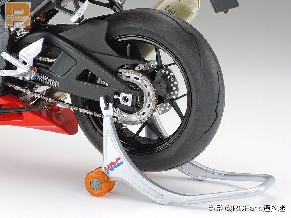 hondacbr1000rr妯″瀷,2014骞碿br1000rr妯″瀷