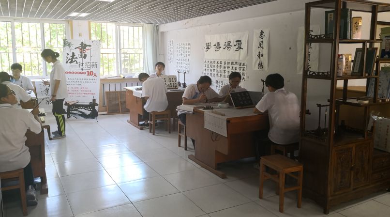 大连开发区十三中,大连十三中是什么档次的学校