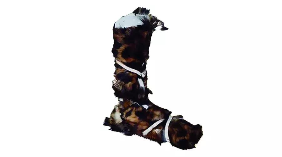 古代鞋尖上翘的鞋子,古代勾脚尖的鞋子