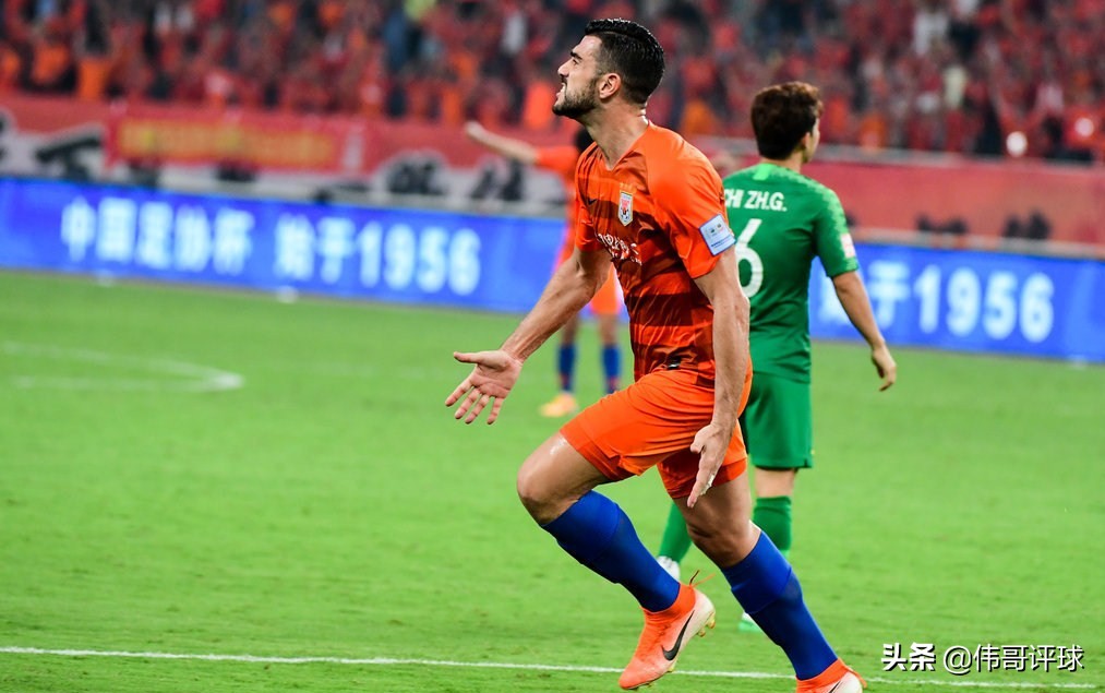 战术复盘:李霄鹏三招完胜施密特,周海滨换下格德斯堪称妙笔