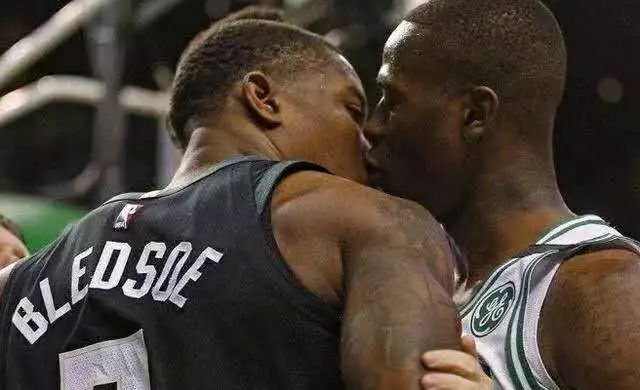 湖人新三巨头合砍92分,湖人三巨头合砍91分