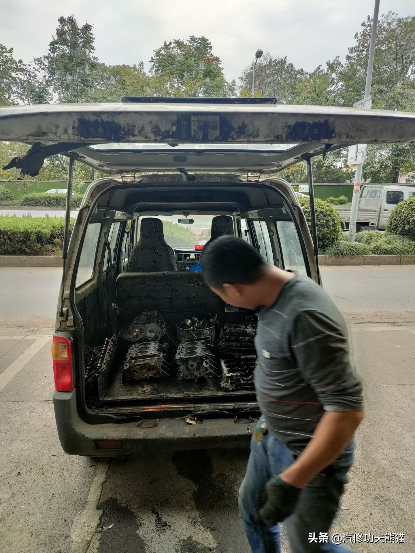 二手途锐烧机油解决要多少钱,二手老途锐烧机油