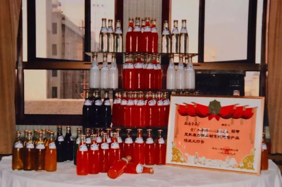 一年卖60亿罐的饮料,一年卖出3亿杯子