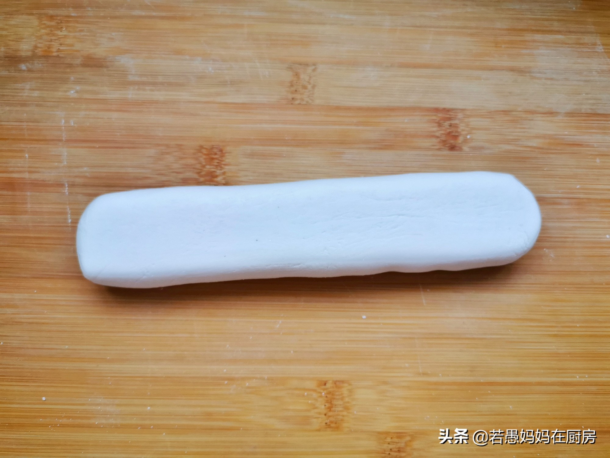 年糕怎么做鲜甜软糯不加枣,年糕太干了怎么做脆皮年糕