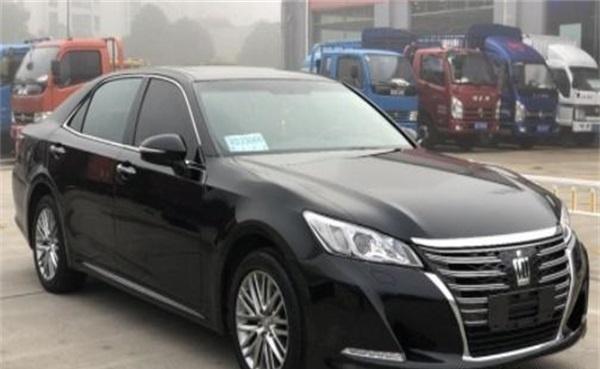 13代半皇冠的优点和缺点,17年丰田皇冠2.5的缺点