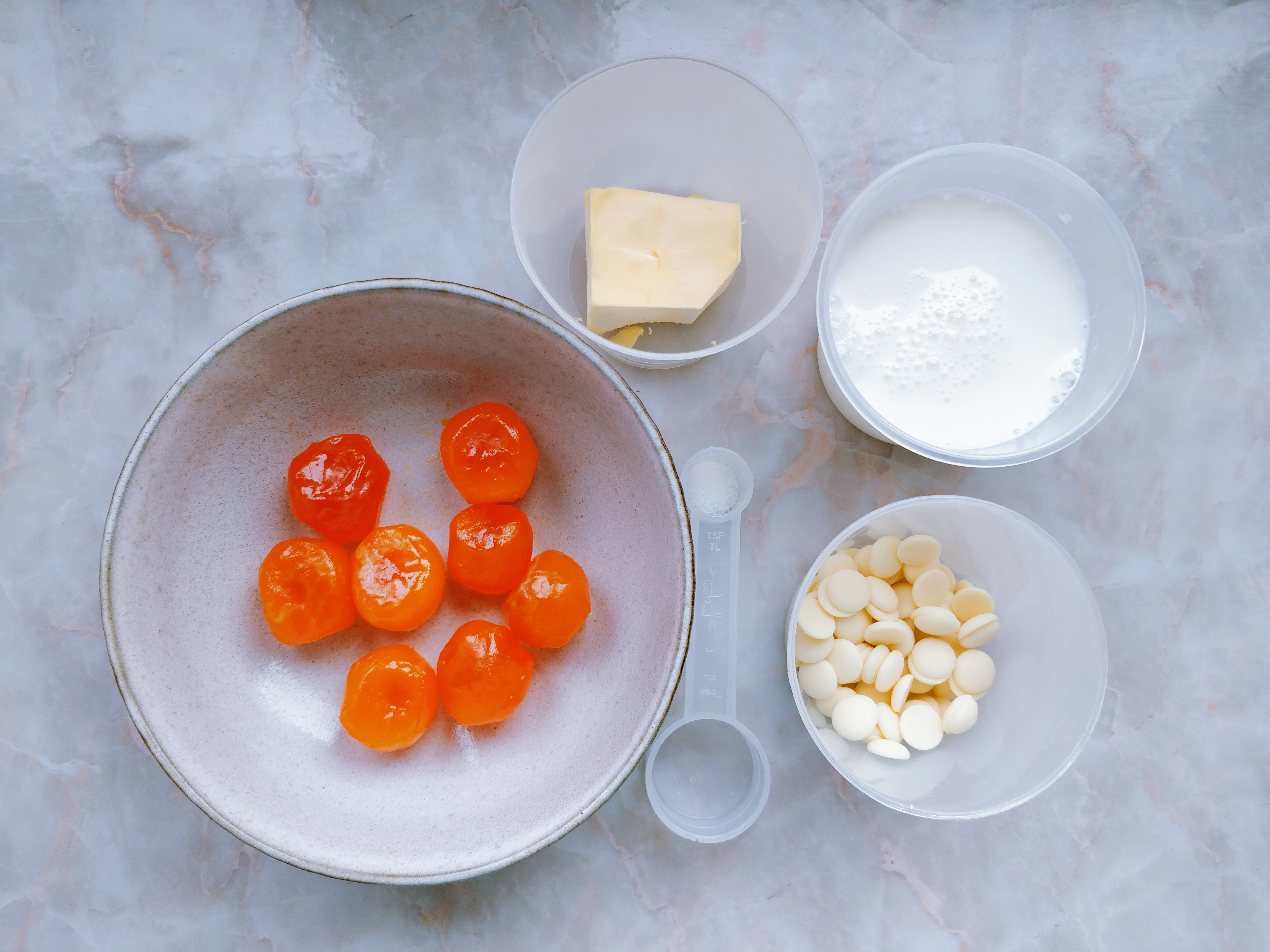 酥皮奶黄流心月饼私房配方分享,美心流心奶黄月饼6个装36元一盒