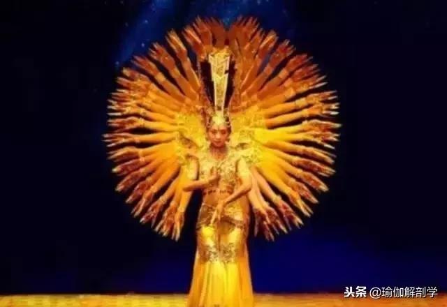 杩囦笉浜嗘暀璧勭殑浣撹偛鑰佸笀,杩囦笉璧峰弻鍗佷竴鐨勫コ濞冨効