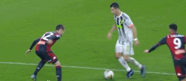 c罗的爆发力和协调性太强了,c罗状态下滑的为什么这么厉害