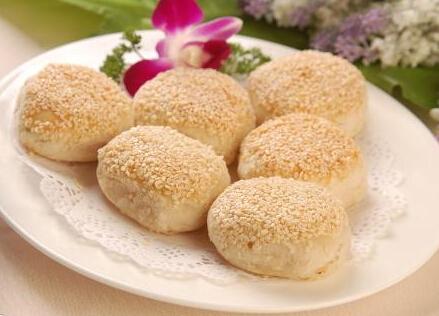 黄桥烧饼是哪里小吃,黄桥烧饼是哪一个地区的知名小吃