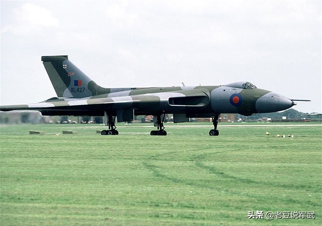 3v轰炸机哪个最强,英国3v3