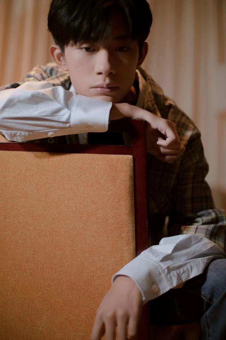 易烊千玺iadoreyou歌词,易烊千玺乐评