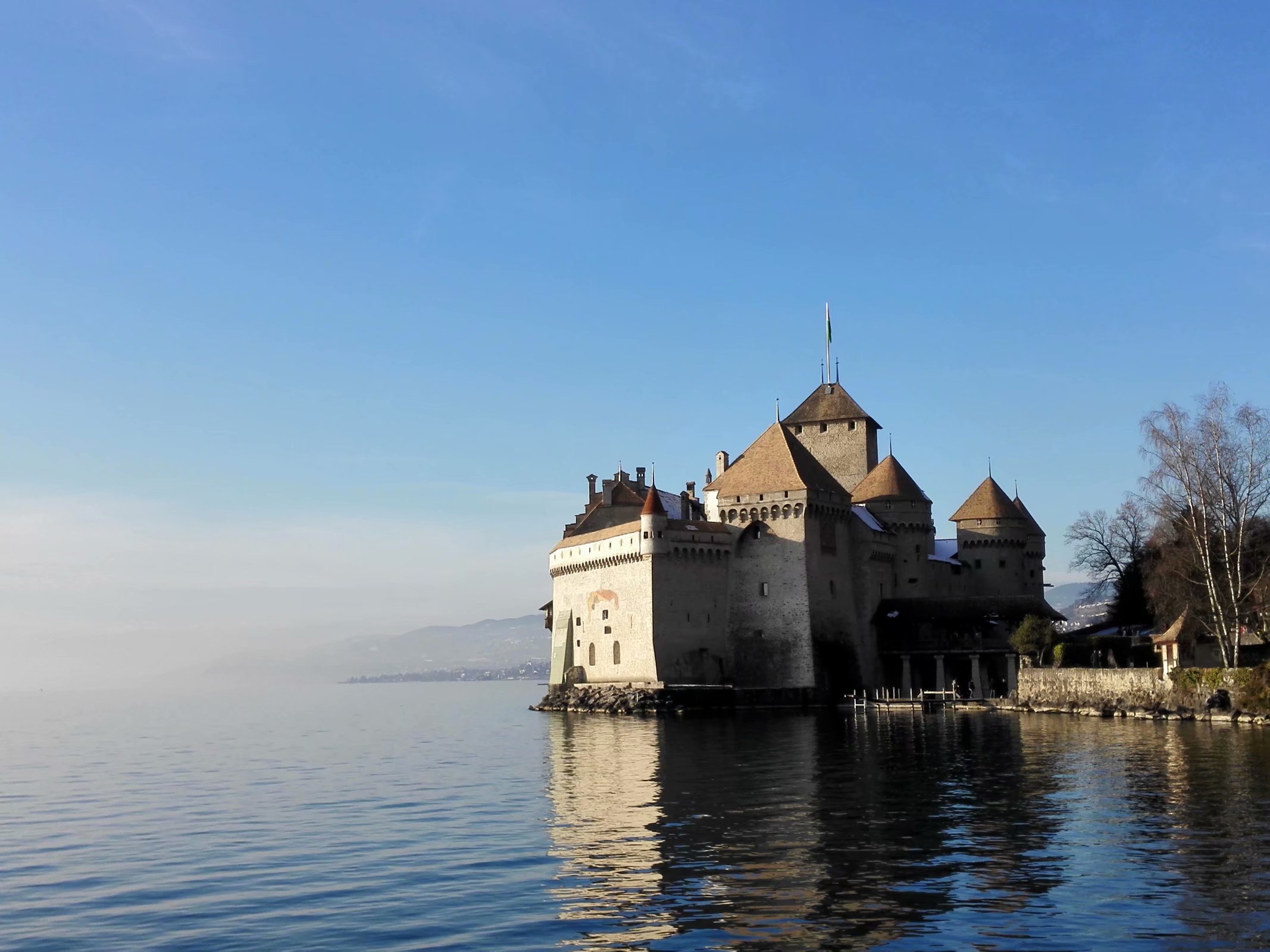 瑞士最美古堡在哪里,瑞士西庸城堡在哪个城市
