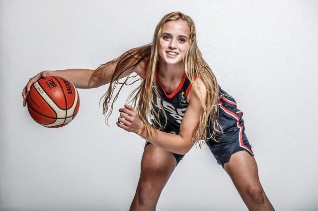 美国篮球女神hailey集锦,美国篮球女神hailey跳舞