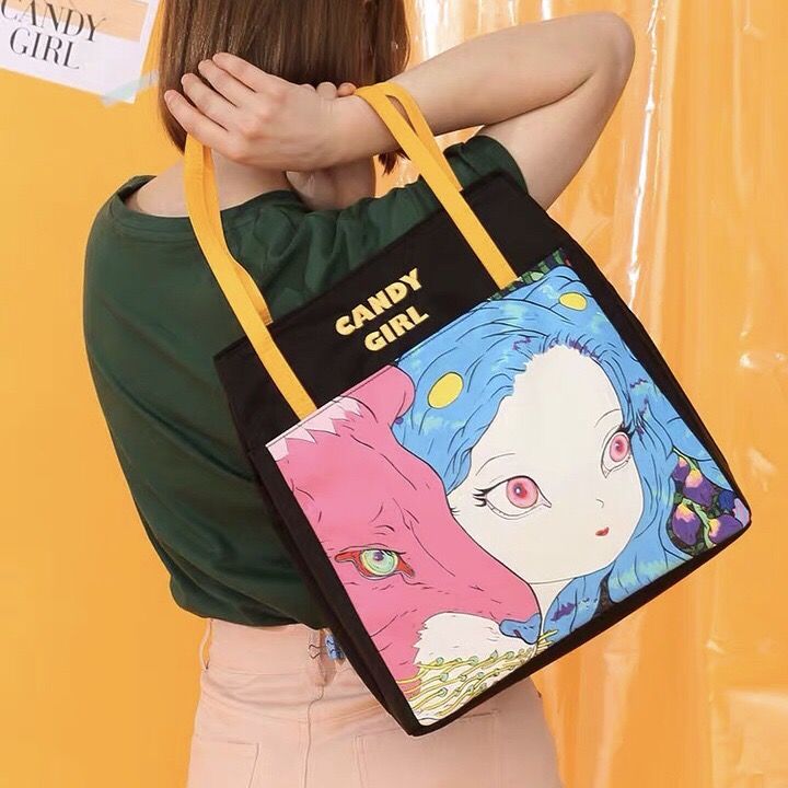 黑色抽绳双肩包出街百搭,双肩包出街推荐大学生小巧