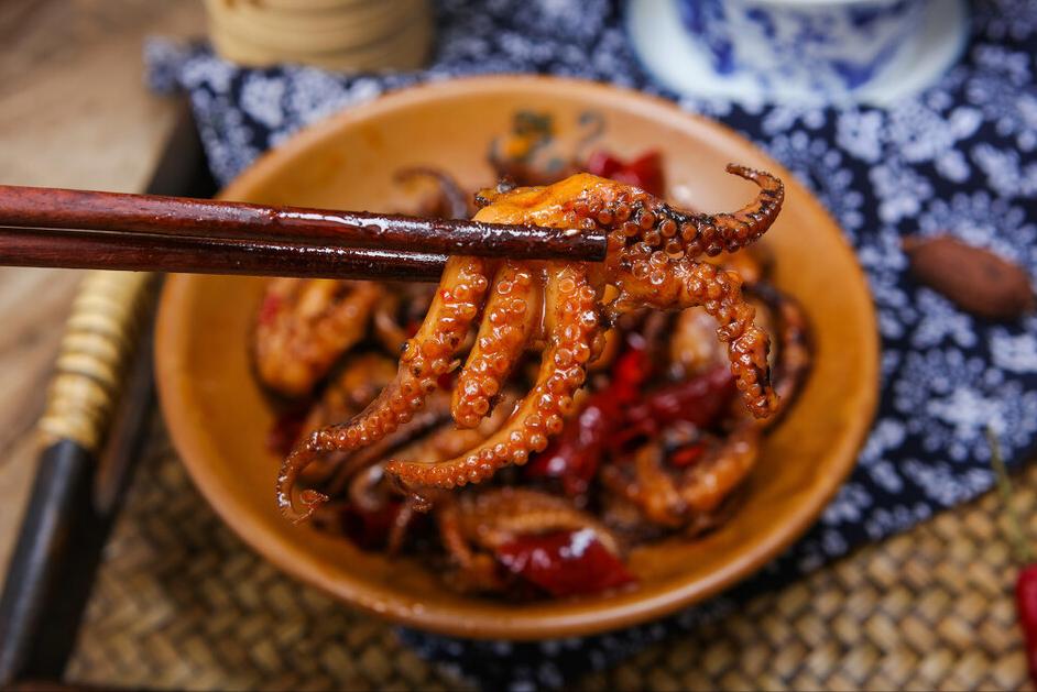 八爪鱼怎么煮才脆,煮八爪鱼怎么才能不变黑