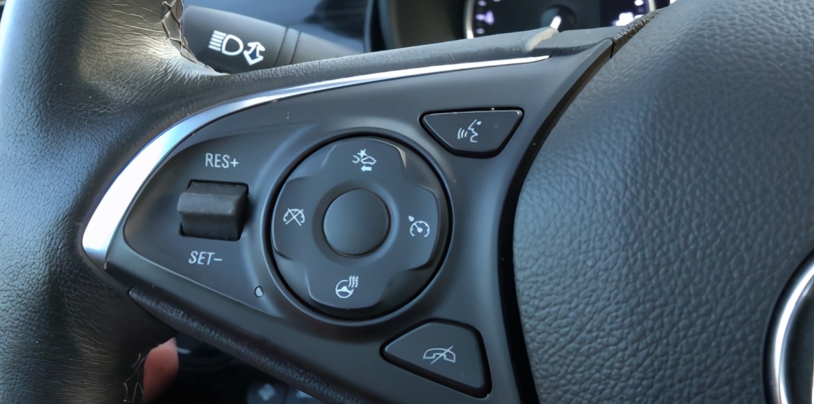 昂科威1.5用车感受,昂科威s用车感受后排