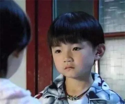 李瑞从小到大变化,李瑞成长史