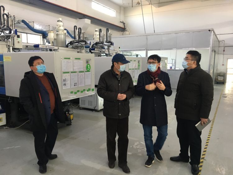 青岛站在海边冷不冷,青岛海边现在冷不冷