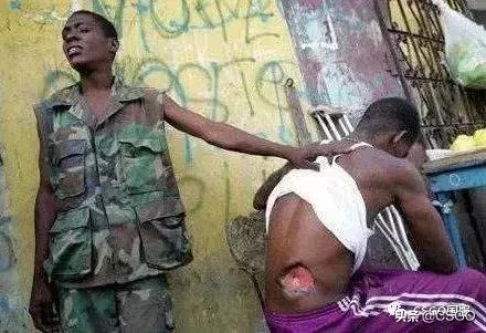 csgo被闪光弹砸中扣多少血,csgo被闪光砸中会扣血吗