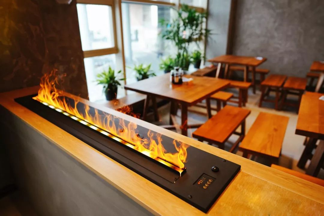 鍕ゅ璺簵,鍕ゅ璺笂