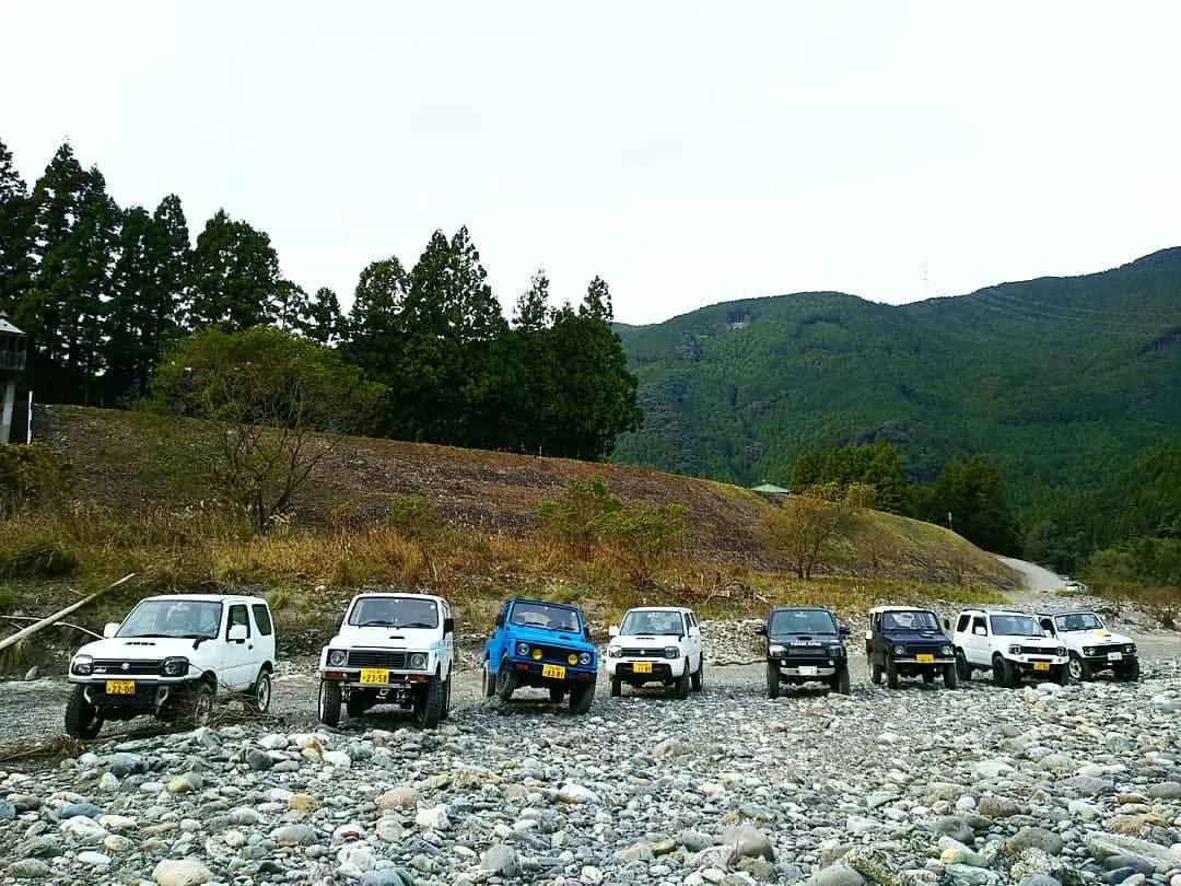 日本玩摩托车人手一辆,日本家庭一人工作养活一家人