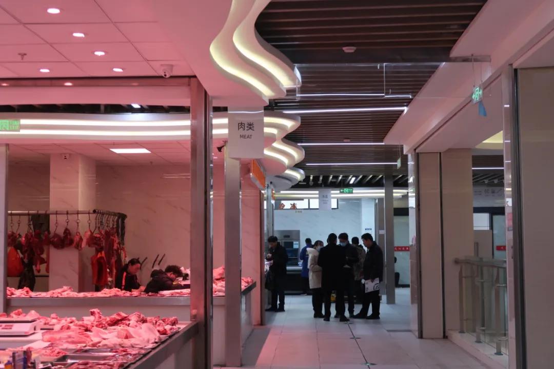 在这个足足2万平的奇妙海鲜“商场”，我找到了赚钱的动力