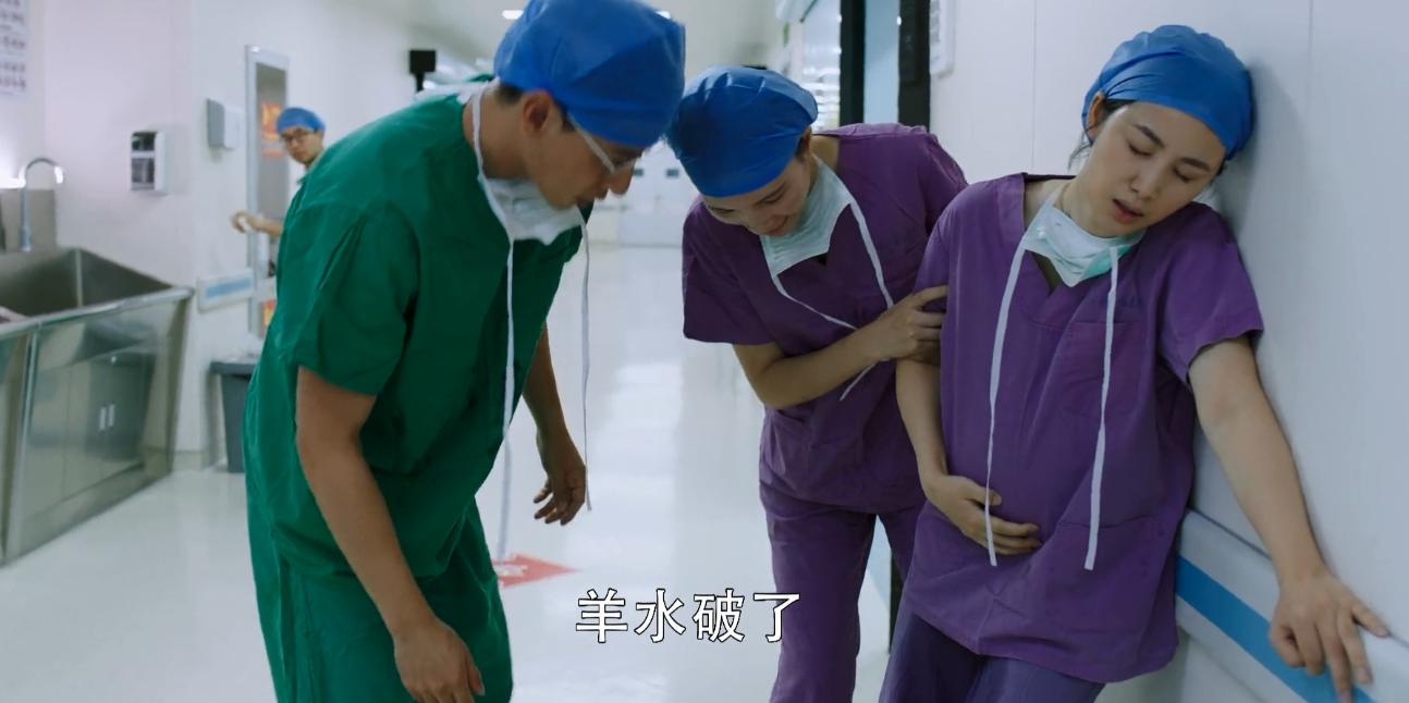 女主双标，男主给洋人接盘，2020年了还有这种“正能量”烂剧？