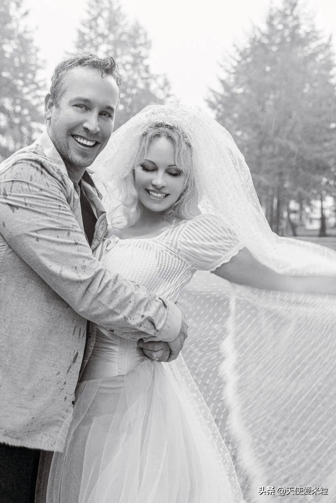 53岁结婚5次嫁给前世界首富,帕米拉·安德森丈夫