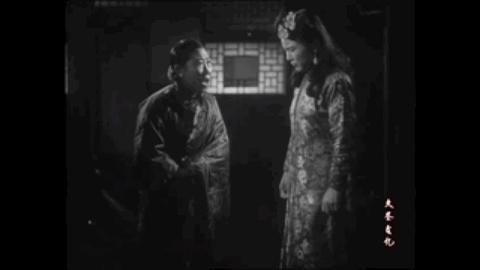 还未咽气就被装进棺材，这部电影展现了四十年代女子的悲惨生活