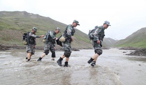 100张中国海防巡逻图,看哭了盘点中国军人的戳泪瞬间