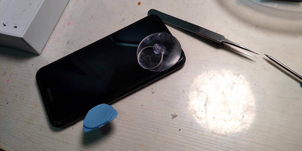 自己动手换iphone6s电池,自己动手给iphone12换电池