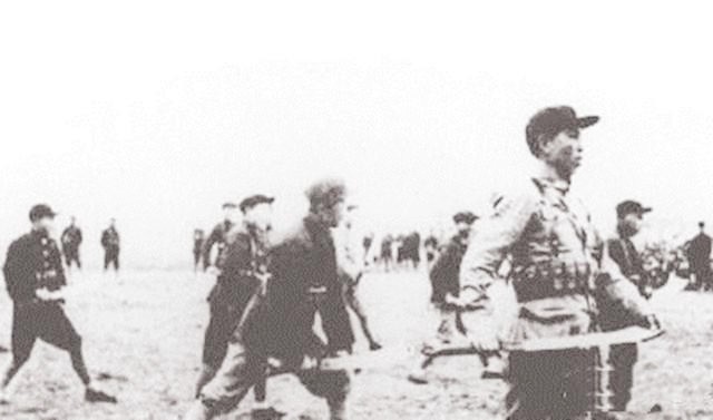 军分区副司令员是谁任命的,福州皮定均