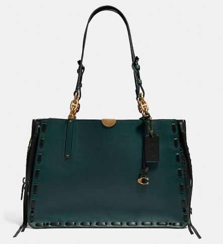 离开了奶奶风的COACH蔻驰,令万千少女兽性大发!