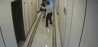 1分40秒！杭州男子*拍偷**女厕后成功逃脱！结果大快人心