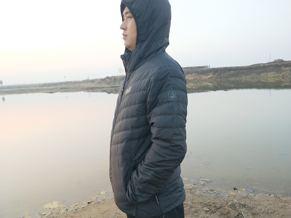 北面和狼爪羽绒服哪个比较好一点,狼爪羽绒服评测