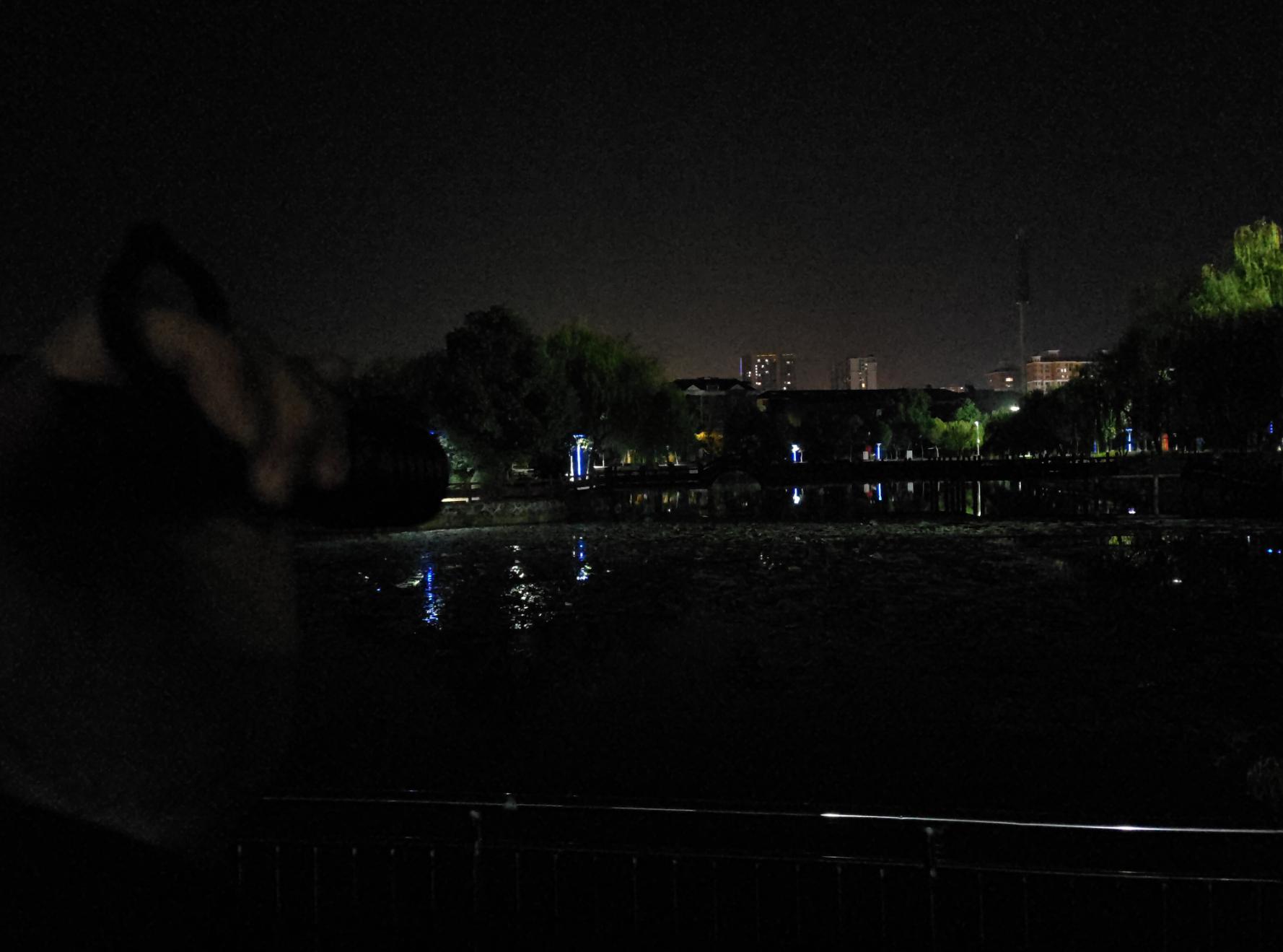 最纯粹的战术手电筒体验如何?傲雷WARRIOR武士X3首发上手