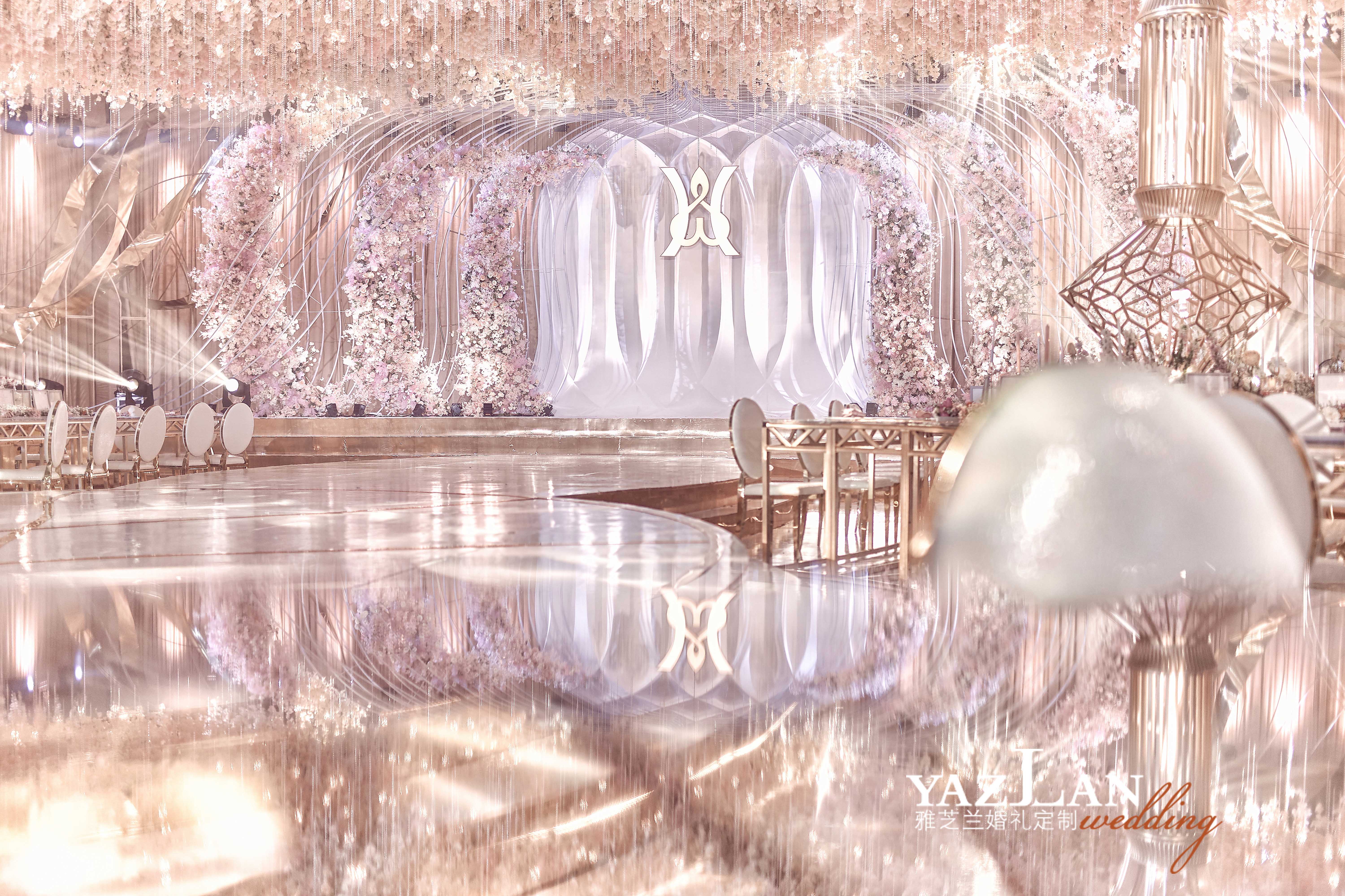 百万级婚礼现场中式,顶级西式婚礼教堂