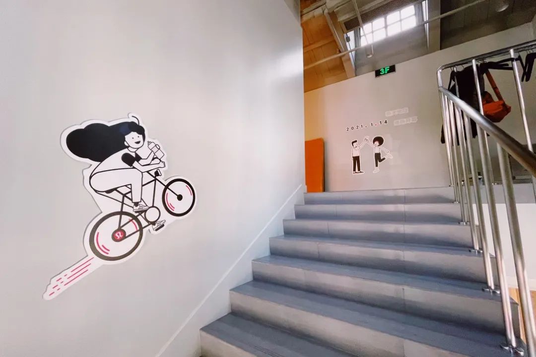 上海lululemon旗舰店开业 (lululemon新天地开业)