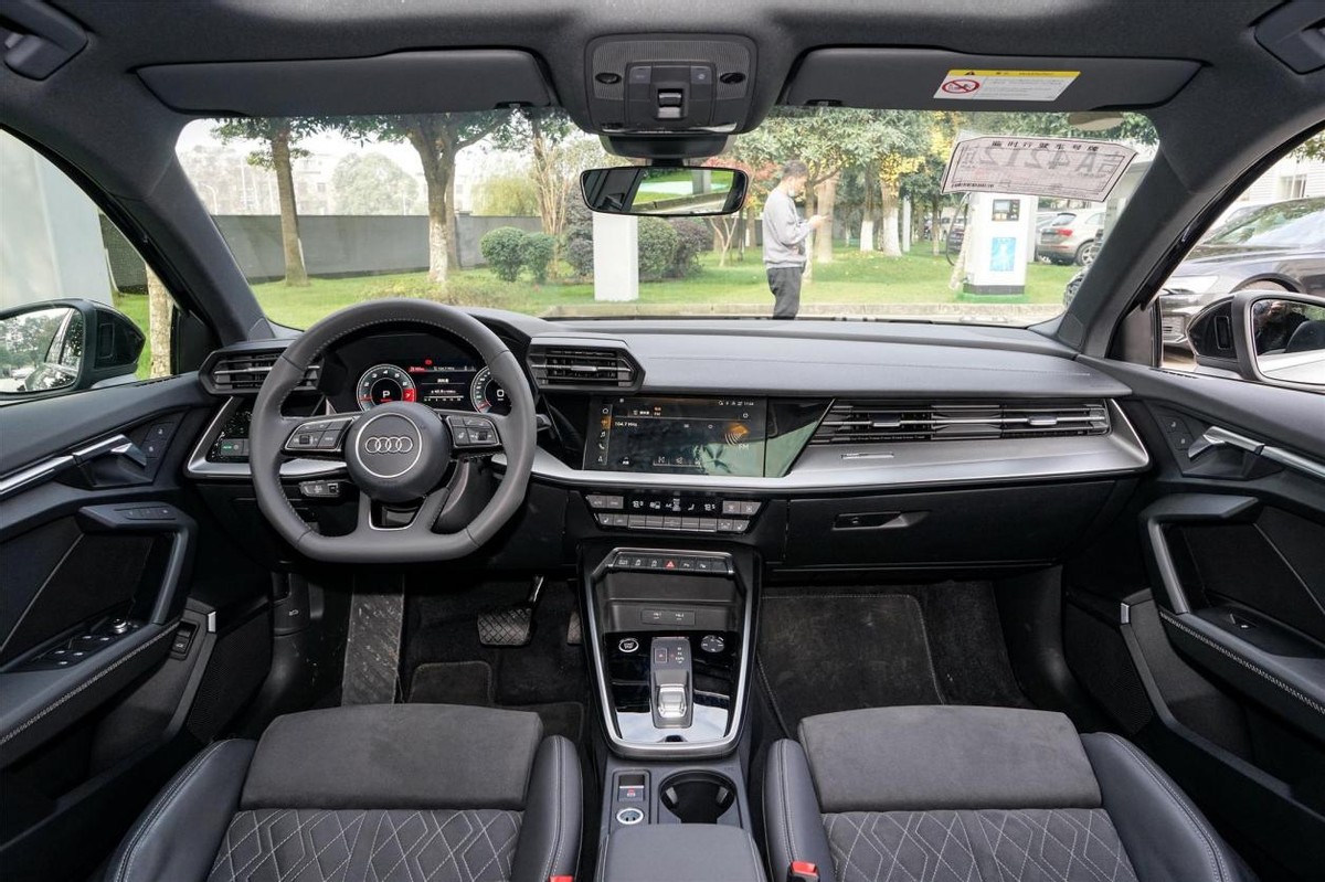 电动汽车推荐女生代步,女生代步便宜小型车