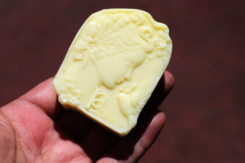 能吃的护肤品莱蒂娅橄榄精油精华面膜古树橄榄精油活肤皂