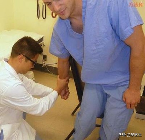 肘关节脱位x片都可以看出来吗,肘关节后脱位的特征表现是什么