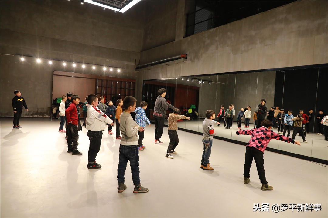 罗平大型购物中心上线，吃喝玩乐购沸腾全城！