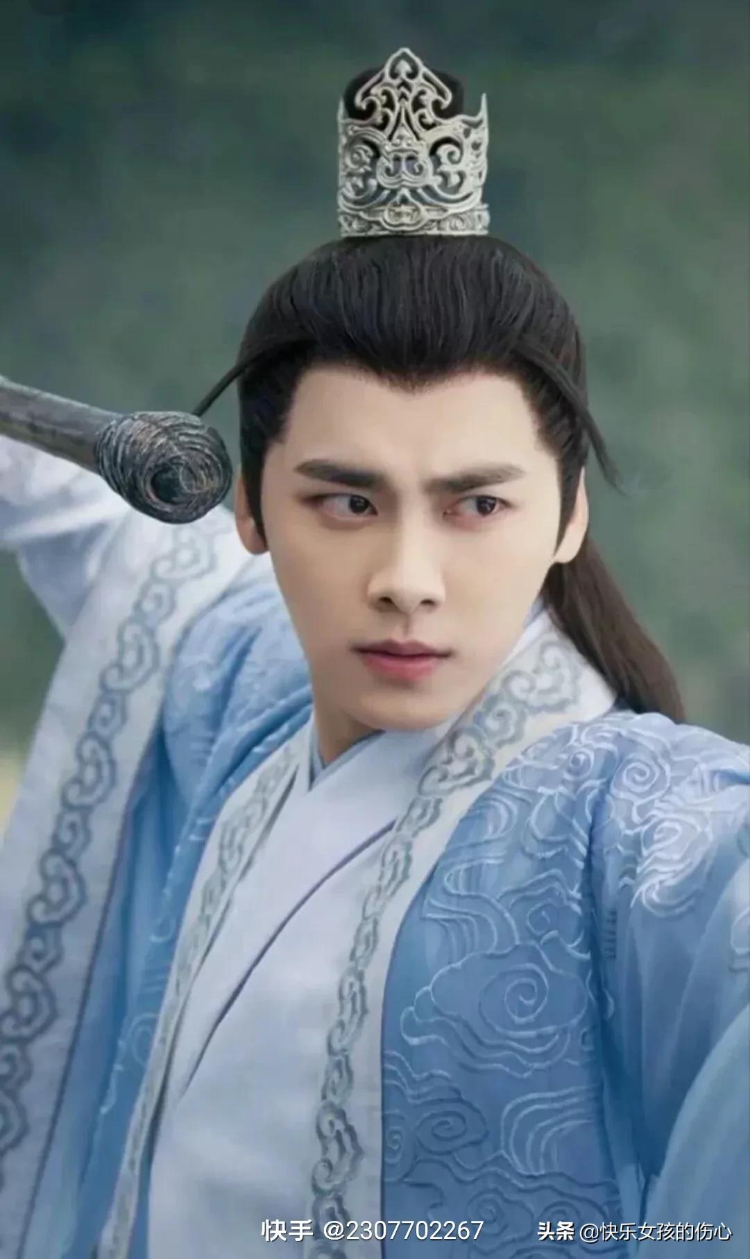 形容古代男子帅气有魅力的句子,描写古代男子气质优雅的句子