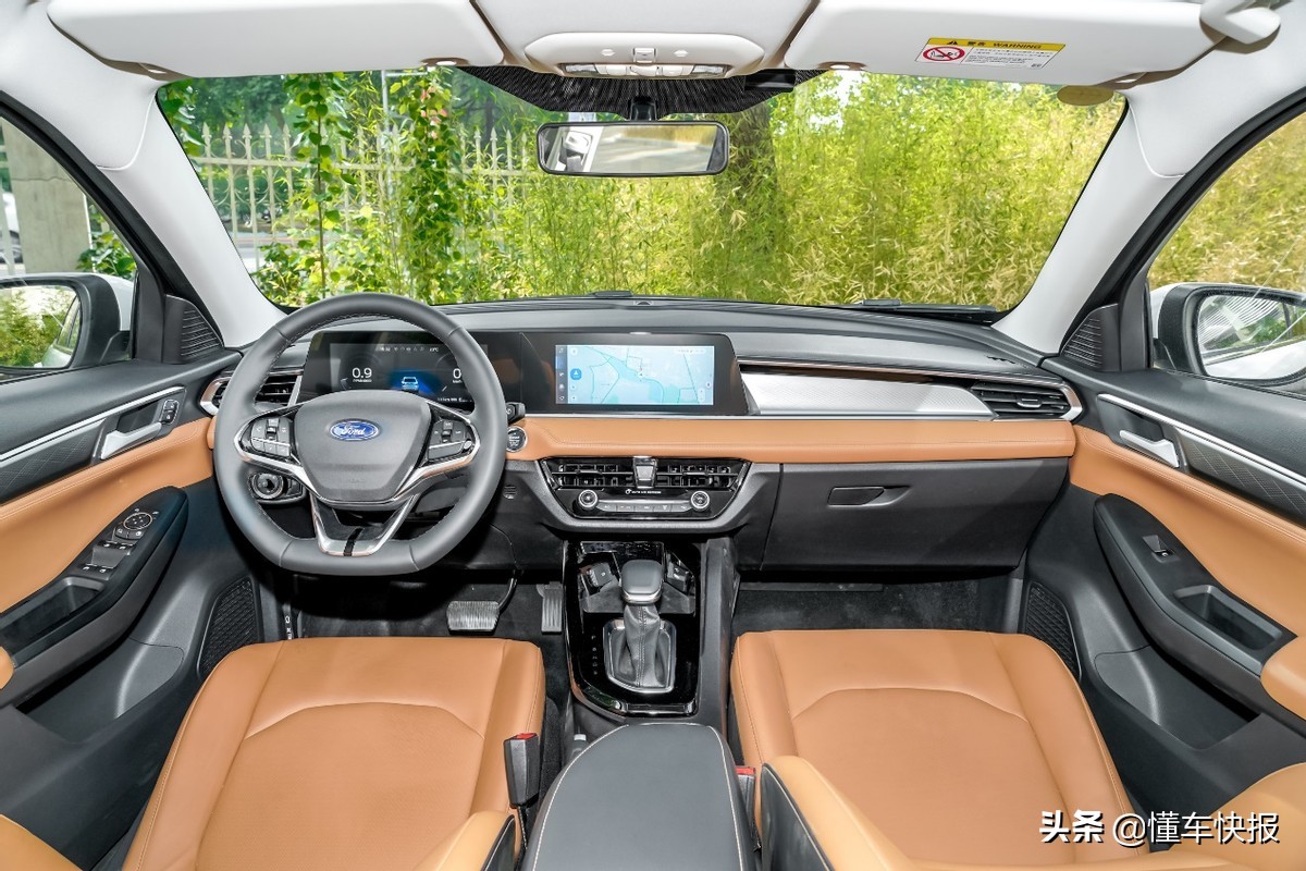 长安福特福睿斯2021钻石版,新款手动福特福睿斯汽车评测