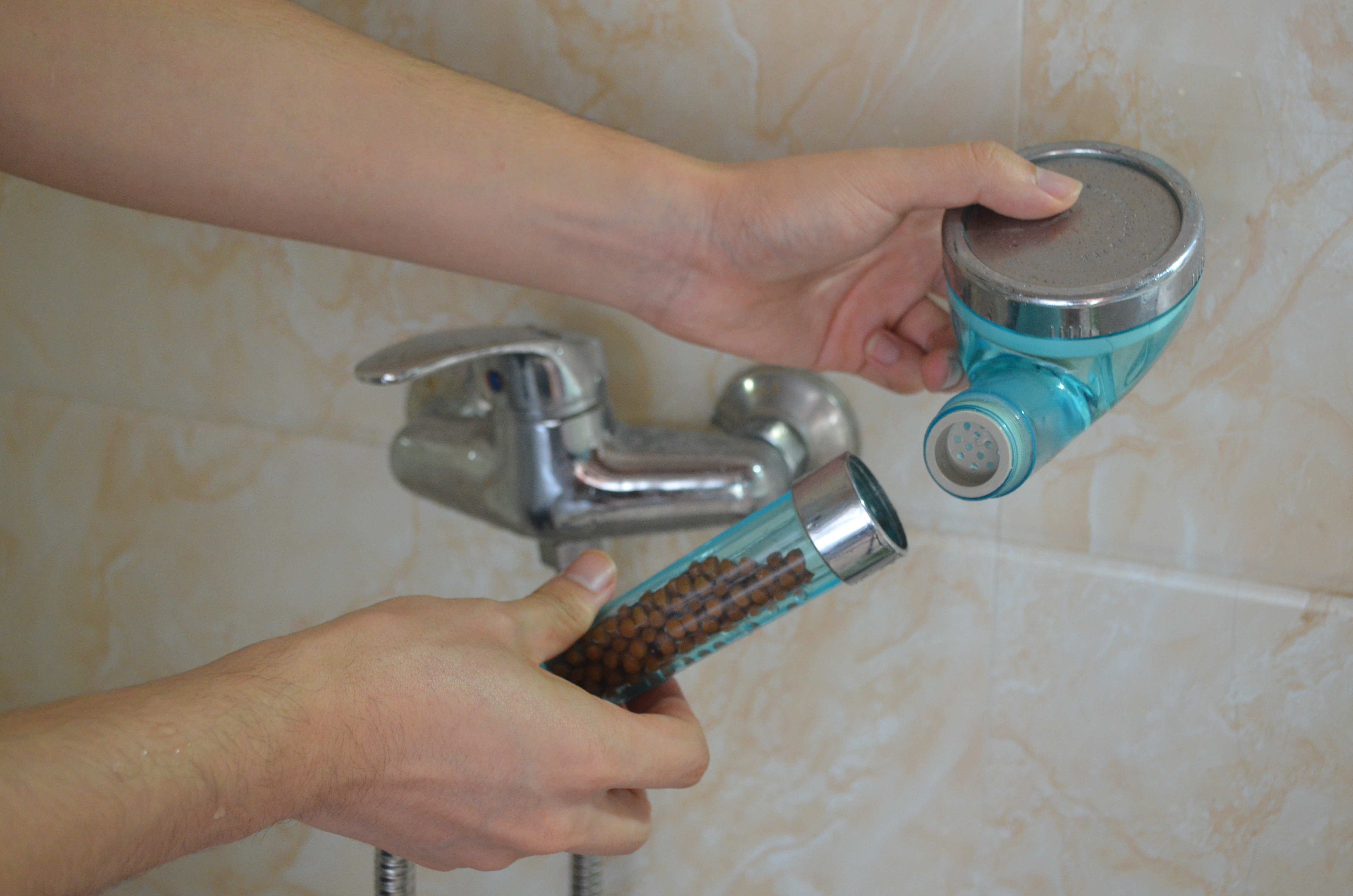 花洒出水不均找谁维修,顶喷花洒莲蓬头边缘出水不均