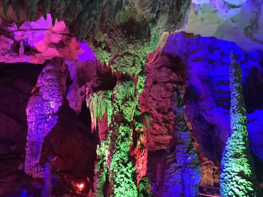 黄果树柏联温泉酒店是几星级酒店,黄果树柏联酒店在景区内怎么进去