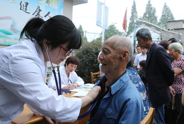 马云预言未来最赚钱行业分析,马云透露2019年最赚钱的商机